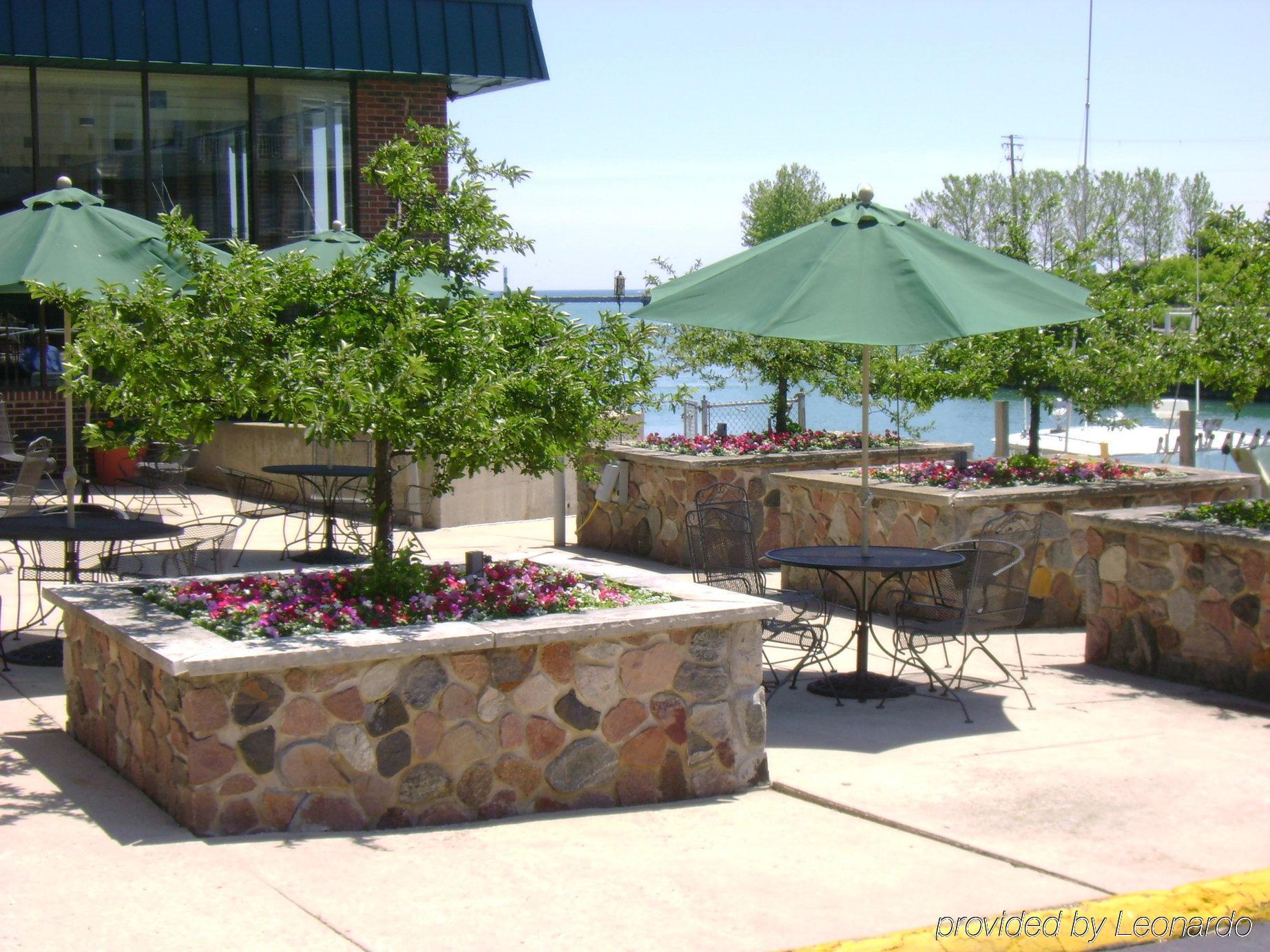 The Harborview, Ascend Hotel Collection Port Washington Restaurant bilde